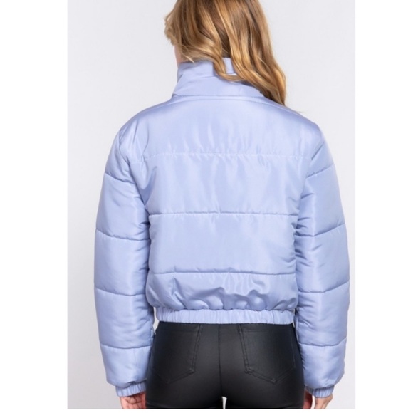 Light periwinkle blue zip up Crop Puffer Jacket Medium - Picture 3 of 8